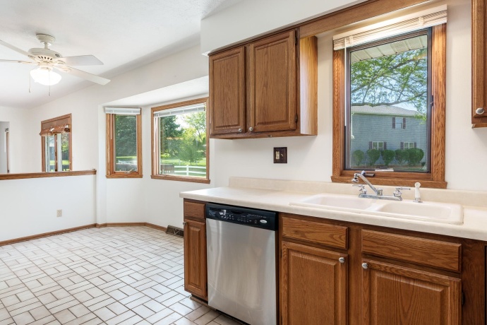 7460 Bermuda, ROCKFORD, Illinois 61108, 4 Bedrooms Bedrooms, ,2 BathroomsBathrooms,House,For Sale,Bermuda,202602796