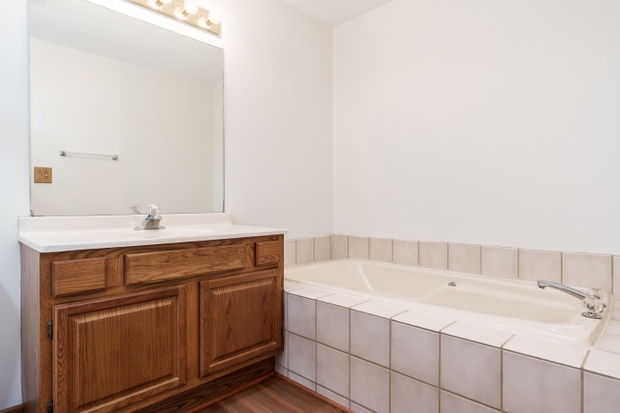7460 Bermuda, ROCKFORD, Illinois 61108, 4 Bedrooms Bedrooms, ,2 BathroomsBathrooms,House,For Sale,Bermuda,202602796