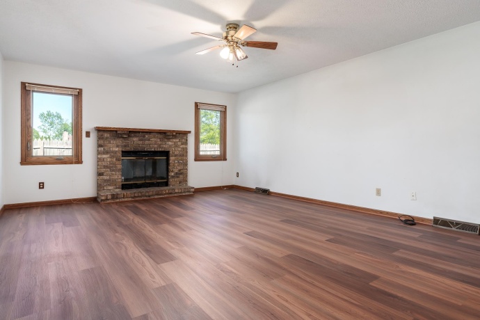 7460 Bermuda, ROCKFORD, Illinois 61108, 4 Bedrooms Bedrooms, ,2 BathroomsBathrooms,House,For Sale,Bermuda,202602796