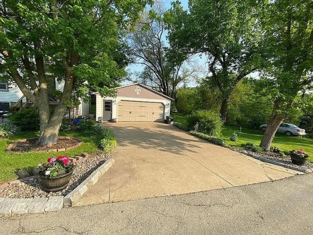 214 Adams Street, GALENA, Illinois 61036, 4 Bedrooms Bedrooms, ,3 BathroomsBathrooms,House,For Sale,Adams Street,202602797