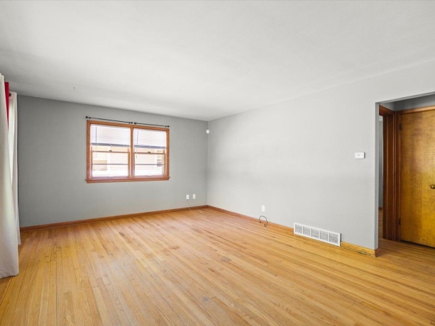 1521 Chelsea, ROCKFORD, Illinois 61107, 3 Bedrooms Bedrooms, ,1 BathroomBathrooms,House,For Sale,Chelsea,202602799