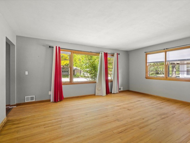 1521 Chelsea, ROCKFORD, Illinois 61107, 3 Bedrooms Bedrooms, ,1 BathroomBathrooms,House,For Sale,Chelsea,202602799