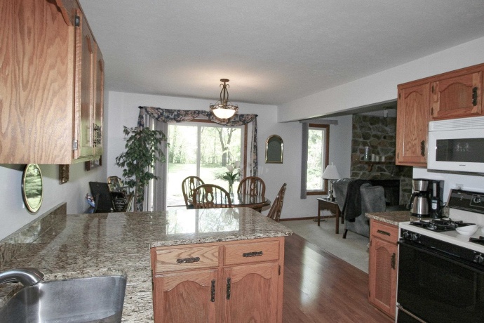 5457 COUNTRY, ROSCOE, Illinois 61073, 3 Bedrooms Bedrooms, ,2 BathroomsBathrooms,House,For Sale,COUNTRY,202602800