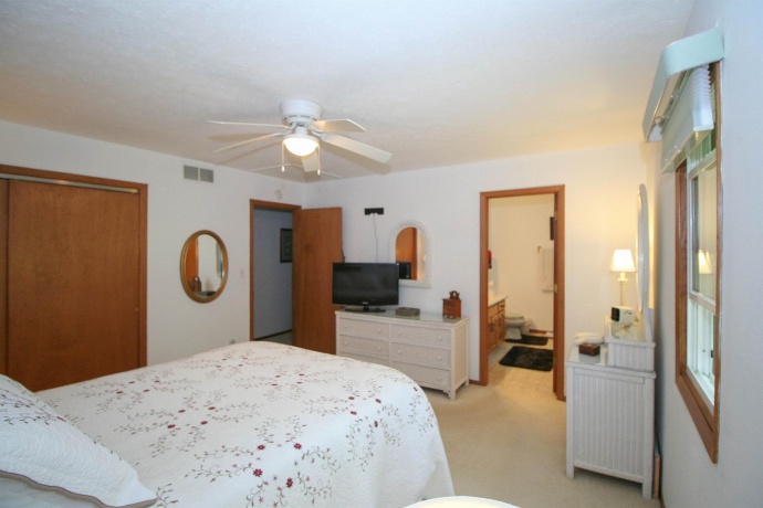 5457 COUNTRY, ROSCOE, Illinois 61073, 3 Bedrooms Bedrooms, ,2 BathroomsBathrooms,House,For Sale,COUNTRY,202602800