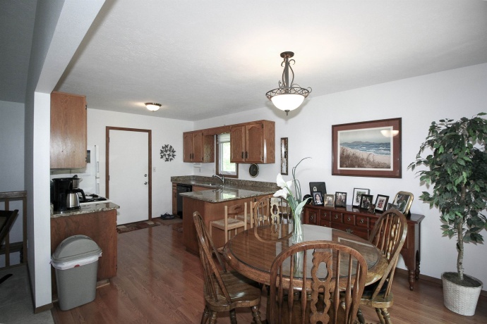 5457 COUNTRY, ROSCOE, Illinois 61073, 3 Bedrooms Bedrooms, ,2 BathroomsBathrooms,House,For Sale,COUNTRY,202602800