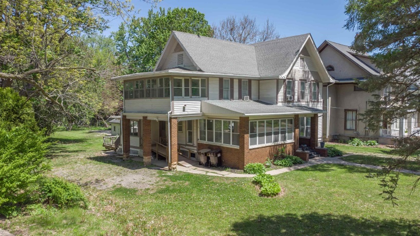 916 Stephenson, FREEPORT, Illinois 61032, 4 Bedrooms Bedrooms, ,3 BathroomsBathrooms,House,For Sale,Stephenson,202602802