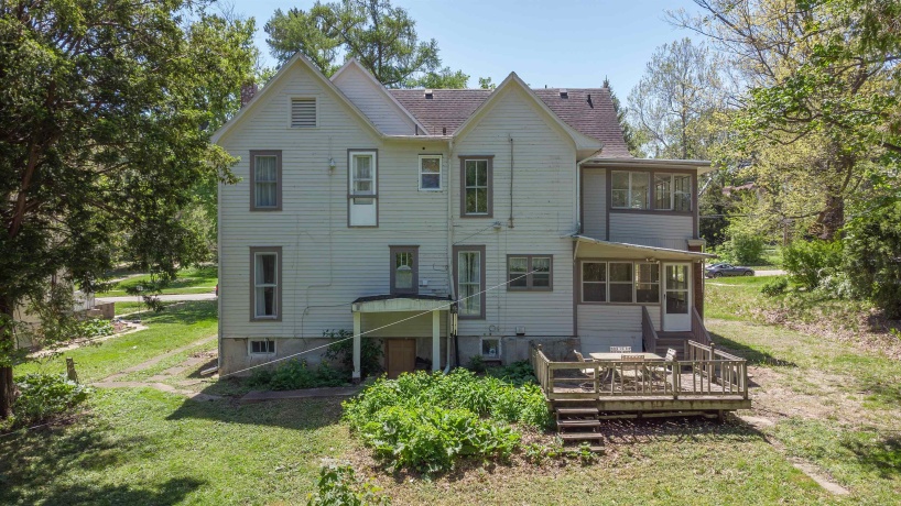 916 Stephenson, FREEPORT, Illinois 61032, 4 Bedrooms Bedrooms, ,3 BathroomsBathrooms,House,For Sale,Stephenson,202602802