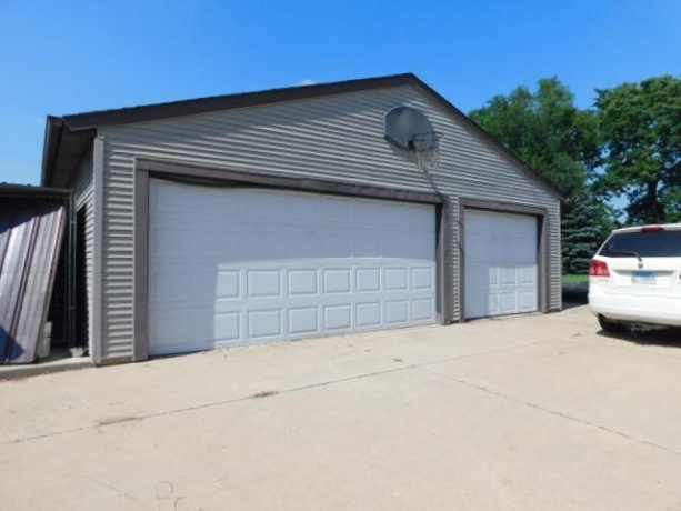 3976 Rotary, ROCKFORD, Illinois 61109, 3 Bedrooms Bedrooms, ,1 BathroomBathrooms,House,For Sale,Rotary,202602806