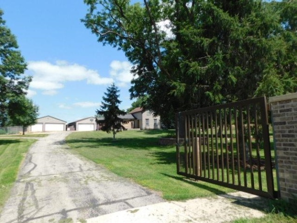 3976 Rotary, ROCKFORD, Illinois 61109, 3 Bedrooms Bedrooms, ,1 BathroomBathrooms,House,For Sale,Rotary,202602806