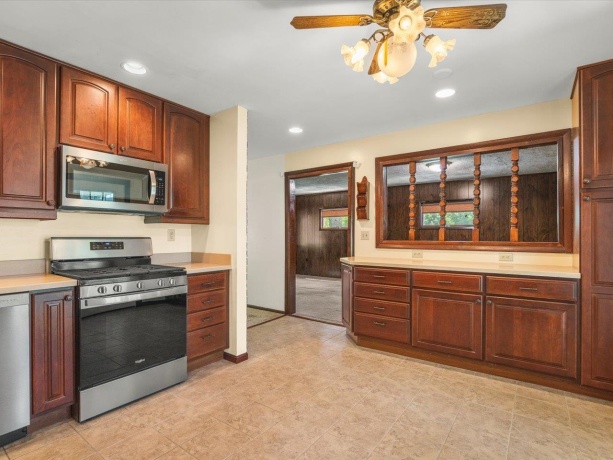8318 Cameo, MACHESNEY PARK, Illinois 61115, 3 Bedrooms Bedrooms, ,1 BathroomBathrooms,House,For Sale,Cameo,202602807