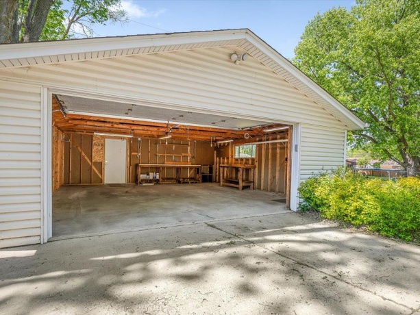 8318 Cameo, MACHESNEY PARK, Illinois 61115, 3 Bedrooms Bedrooms, ,1 BathroomBathrooms,House,For Sale,Cameo,202602807
