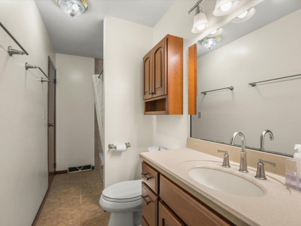 8318 Cameo, MACHESNEY PARK, Illinois 61115, 3 Bedrooms Bedrooms, ,1 BathroomBathrooms,House,For Sale,Cameo,202602807