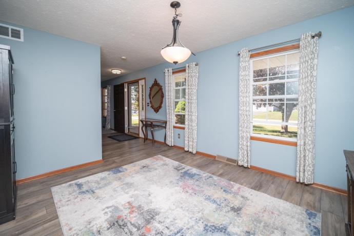 6875 Prairienook, ROSCOE, Illinois 61073, 5 Bedrooms Bedrooms, ,2 BathroomsBathrooms,House,For Sale,Prairienook,202602815