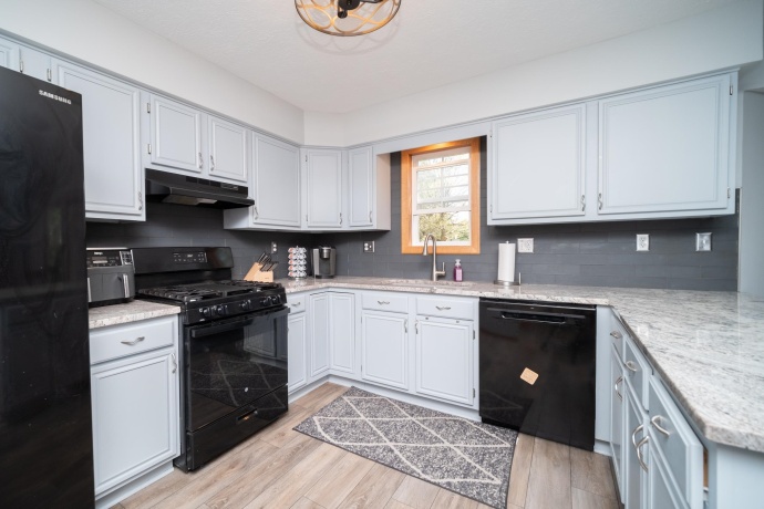 6875 Prairienook, ROSCOE, Illinois 61073, 5 Bedrooms Bedrooms, ,2 BathroomsBathrooms,House,For Sale,Prairienook,202602815