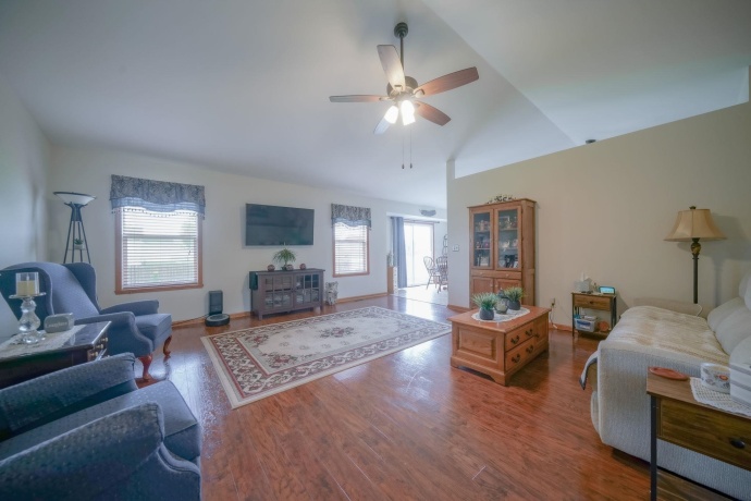 192 Prairie Moon, DAVIS JUNCTION, Illinois 61020, 3 Bedrooms Bedrooms, ,2 BathroomsBathrooms,House,For Sale,Prairie Moon,202602818