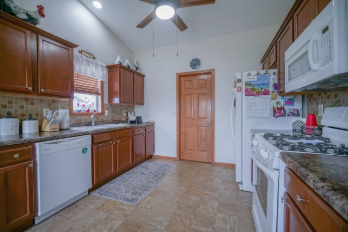 192 Prairie Moon, DAVIS JUNCTION, Illinois 61020, 3 Bedrooms Bedrooms, ,2 BathroomsBathrooms,House,For Sale,Prairie Moon,202602818
