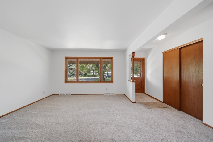 281 Cartwright, OREGON, Illinois 61061, 3 Bedrooms Bedrooms, ,1 BathroomBathrooms,House,For Sale,Cartwright,202602819