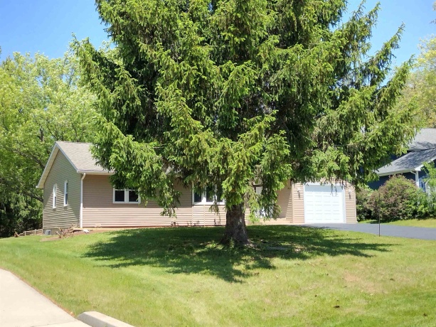 216 Bounty, POPLAR GROVE, Illinois 61065, 2 Bedrooms Bedrooms, ,1 BathroomBathrooms,House,For Sale,Bounty,202602820