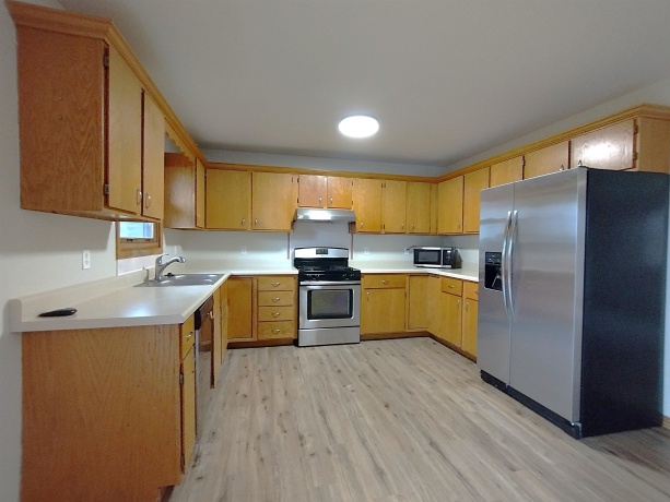 154 Columbia, POPLAR GROVE, Illinois 61065, 3 Bedrooms Bedrooms, ,2 BathroomsBathrooms,House,For Sale,Columbia,202602821
