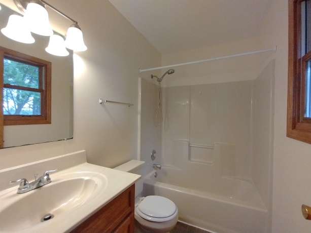 154 Columbia, POPLAR GROVE, Illinois 61065, 3 Bedrooms Bedrooms, ,2 BathroomsBathrooms,House,For Sale,Columbia,202602821