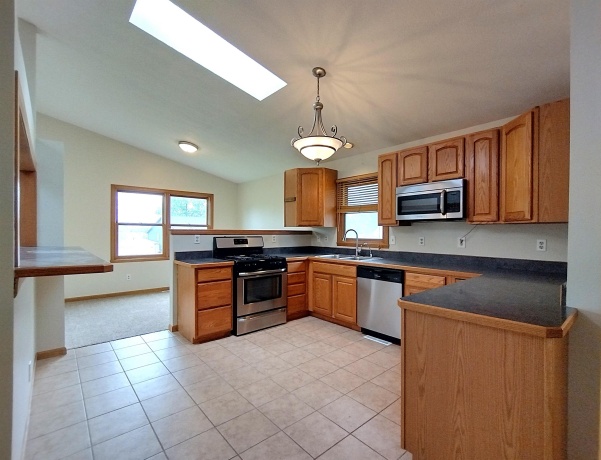 1127 Candlewick, POPLAR GROVE, Illinois 61065, 4 Bedrooms Bedrooms, ,2 BathroomsBathrooms,House,For Sale,Candlewick,202602822