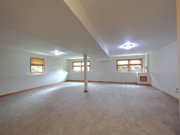 1127 Candlewick, POPLAR GROVE, Illinois 61065, 4 Bedrooms Bedrooms, ,2 BathroomsBathrooms,House,For Sale,Candlewick,202602822
