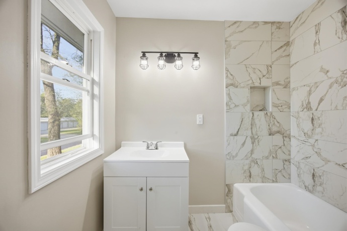 2812 20th, ROCKFORD, Illinois 61109, 3 Bedrooms Bedrooms, ,1 BathroomBathrooms,House,For Sale,20th,202602824