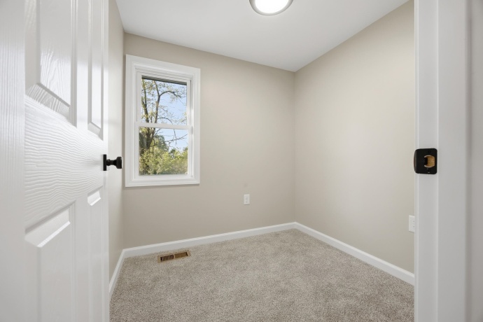 2812 20th, ROCKFORD, Illinois 61109, 3 Bedrooms Bedrooms, ,1 BathroomBathrooms,House,For Sale,20th,202602824