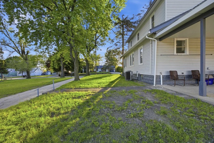 2812 20th, ROCKFORD, Illinois 61109, 3 Bedrooms Bedrooms, ,1 BathroomBathrooms,House,For Sale,20th,202602824