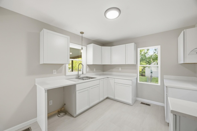 2812 20th, ROCKFORD, Illinois 61109, 3 Bedrooms Bedrooms, ,1 BathroomBathrooms,House,For Sale,20th,202602824