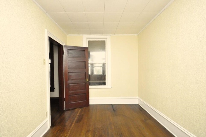 112 Hickory, Streator, Illinois 61364, 3 Bedrooms Bedrooms, ,2 BathroomsBathrooms,House,For Sale,Hickory,202602825