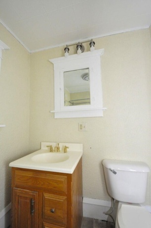 112 Hickory, Streator, Illinois 61364, 3 Bedrooms Bedrooms, ,2 BathroomsBathrooms,House,For Sale,Hickory,202602825