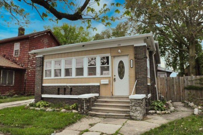 112 Hickory, Streator, Illinois 61364, 3 Bedrooms Bedrooms, ,2 BathroomsBathrooms,House,For Sale,Hickory,202602825