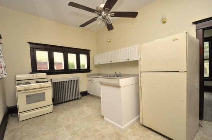 112 Hickory, Streator, Illinois 61364, 3 Bedrooms Bedrooms, ,2 BathroomsBathrooms,House,For Sale,Hickory,202602825