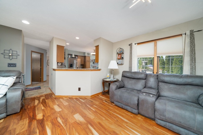 310 Shelden, WINNEBAGO, Illinois 61088, 3 Bedrooms Bedrooms, ,2 BathroomsBathrooms,House,For Sale,Shelden,202602826