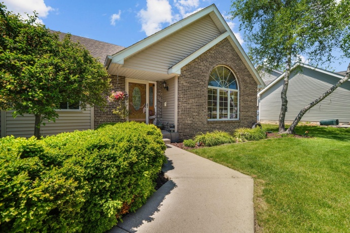 310 Shelden, WINNEBAGO, Illinois 61088, 3 Bedrooms Bedrooms, ,2 BathroomsBathrooms,House,For Sale,Shelden,202602826