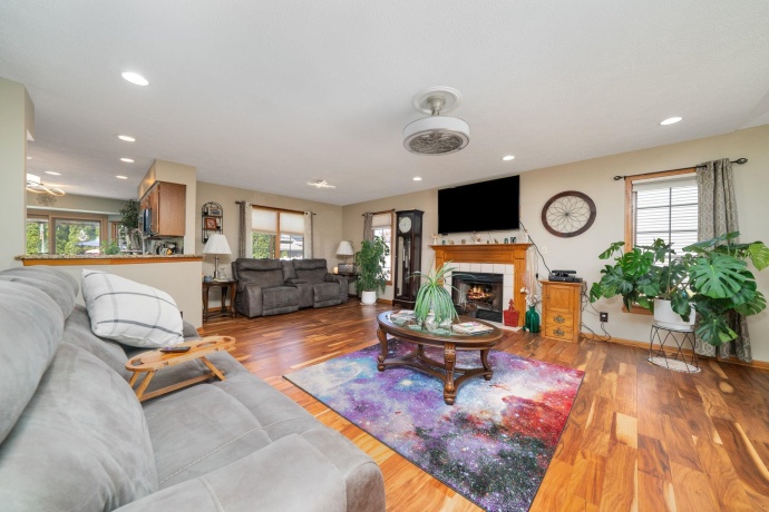 310 Shelden, WINNEBAGO, Illinois 61088, 3 Bedrooms Bedrooms, ,2 BathroomsBathrooms,House,For Sale,Shelden,202602826