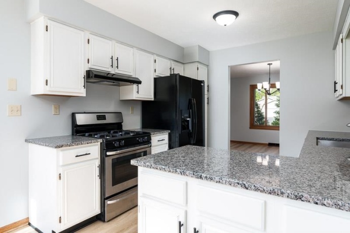 984 Rockhampton, ROCKFORD, Illinois 61102, 3 Bedrooms Bedrooms, ,2 BathroomsBathrooms,House,For Sale,Rockhampton,202602828