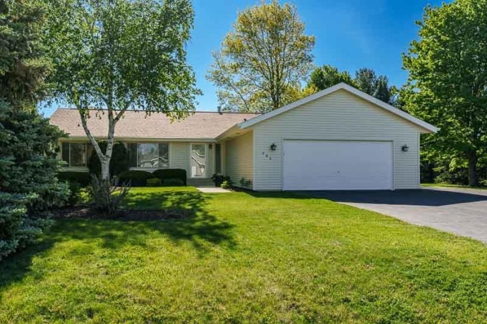 984 Rockhampton, ROCKFORD, Illinois 61102, 3 Bedrooms Bedrooms, ,2 BathroomsBathrooms,House,For Sale,Rockhampton,202602828