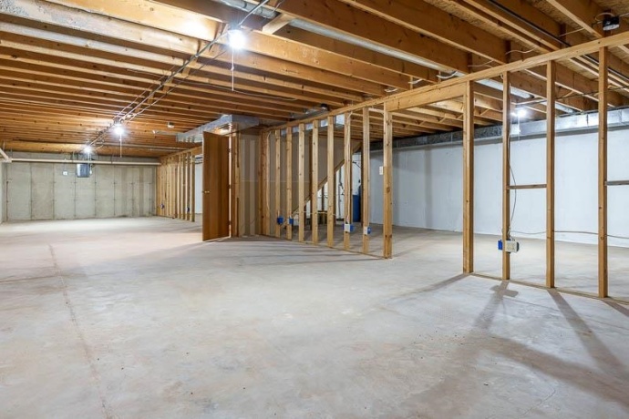 984 Rockhampton, ROCKFORD, Illinois 61102, 3 Bedrooms Bedrooms, ,2 BathroomsBathrooms,House,For Sale,Rockhampton,202602828