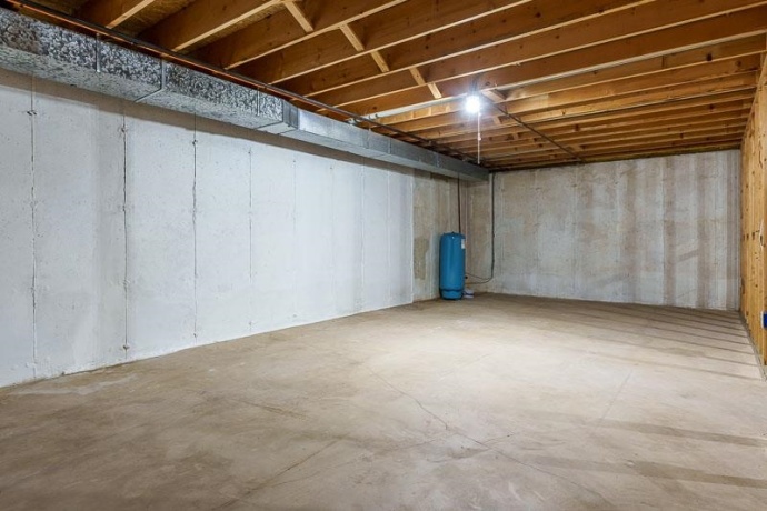 984 Rockhampton, ROCKFORD, Illinois 61102, 3 Bedrooms Bedrooms, ,2 BathroomsBathrooms,House,For Sale,Rockhampton,202602828
