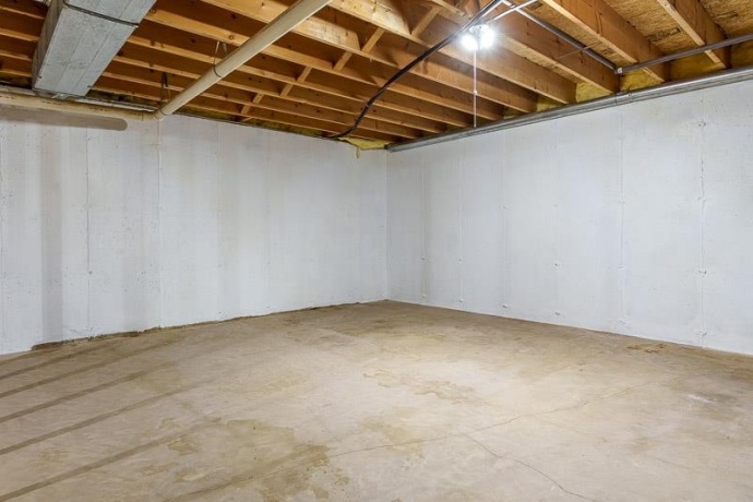 984 Rockhampton, ROCKFORD, Illinois 61102, 3 Bedrooms Bedrooms, ,2 BathroomsBathrooms,House,For Sale,Rockhampton,202602828