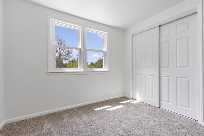 1904 Pearl, ROCKFORD, Illinois 61103, 4 Bedrooms Bedrooms, ,2 BathroomsBathrooms,House,For Sale,Pearl,202602829