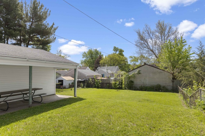 1904 Pearl, ROCKFORD, Illinois 61103, 4 Bedrooms Bedrooms, ,2 BathroomsBathrooms,House,For Sale,Pearl,202602829