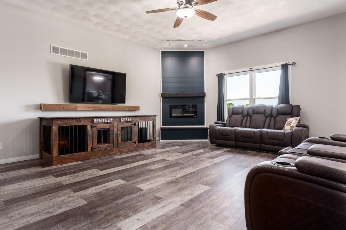 3070 Beutell, MACHESNEY PARK, Illinois 61115, 3 Bedrooms Bedrooms, ,3 BathroomsBathrooms,House,For Sale,Beutell,202602830