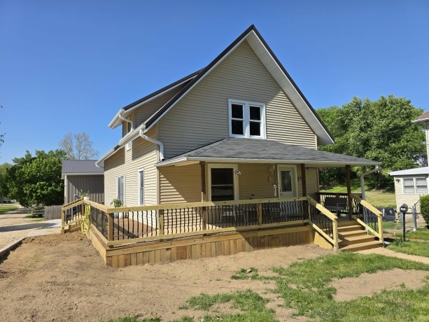 102 State, MOUNT CARROLL, Illinois 61053, 4 Bedrooms Bedrooms, ,2 BathroomsBathrooms,House,For Sale,State,202602831