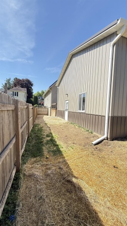 102 State, MOUNT CARROLL, Illinois 61053, 4 Bedrooms Bedrooms, ,2 BathroomsBathrooms,House,For Sale,State,202602831