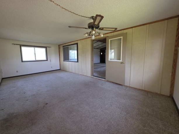 320 Benton, MOUNT CARROLL, Illinois 61053, 3 Bedrooms Bedrooms, ,1 BathroomBathrooms,House,For Sale,Benton,202602834