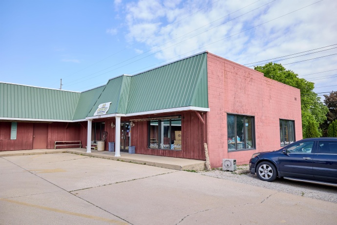 130 Dakota, SPRING VALLEY, Illinois 61362, ,Business/retail,For Sale,Dakota,202602835