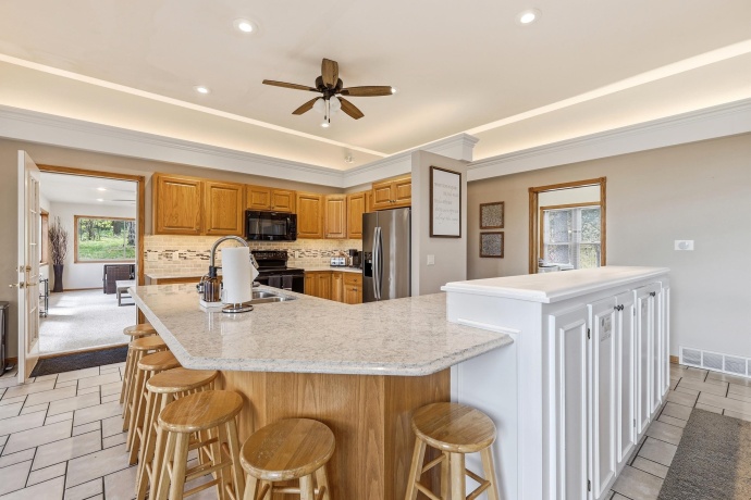 17 Cinnamon, GALENA, Illinois 61036, 4 Bedrooms Bedrooms, ,4 BathroomsBathrooms,House,For Sale,Cinnamon,202602837